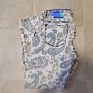 NWT Almost Famous jeans size 11